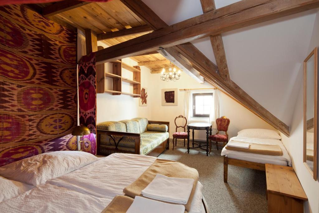 Burg Plankenstein Hotel Texing Room photo
